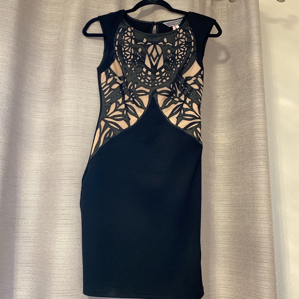 Black and beige nude mini night out event dress size 4 four